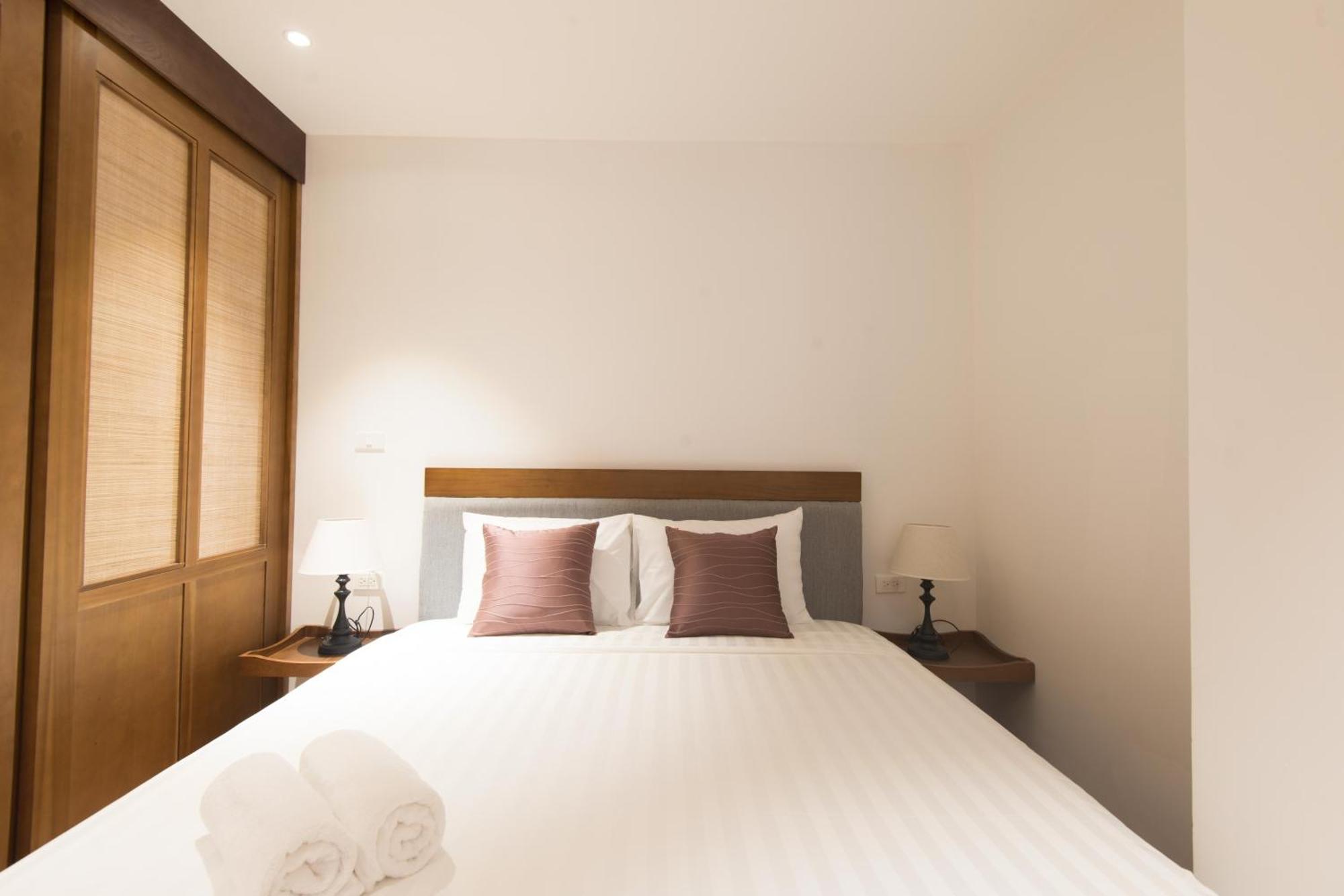 22Housing Hotel & Apartment 81 Linh Lang Ханой Экстерьер фото
